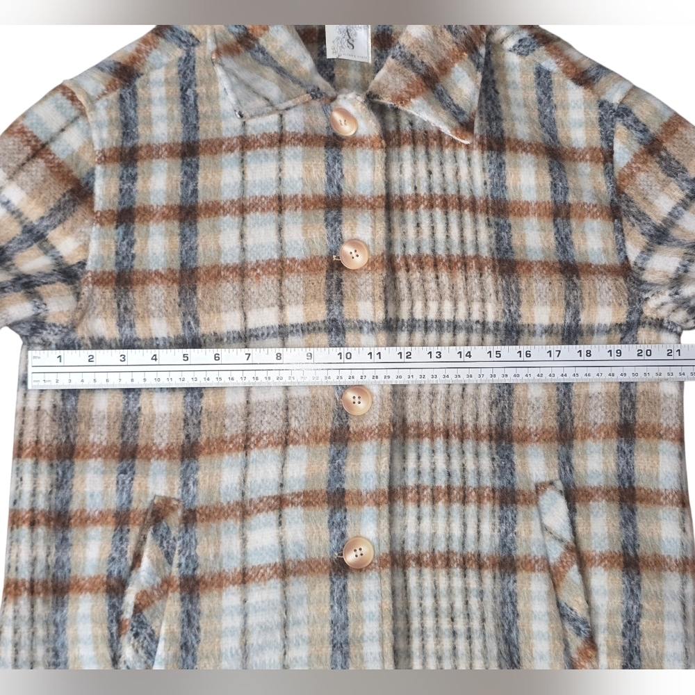 Altar'd State Plaid Teddy Jacket Size M Neutral Tones - Picture 8 of 8